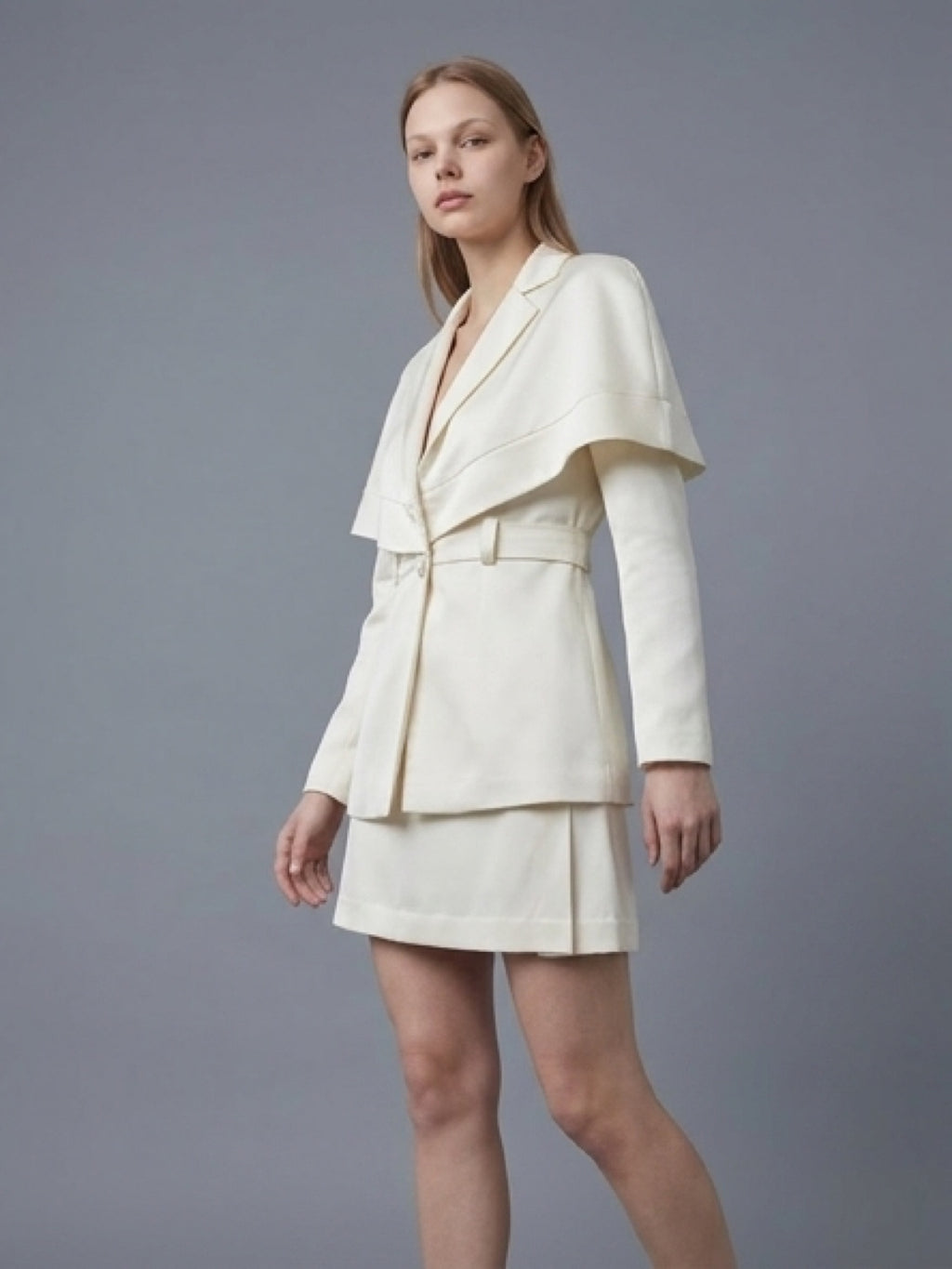 Elegant Ivory Blazer & Mini Skirt Set – Structured Chic Look