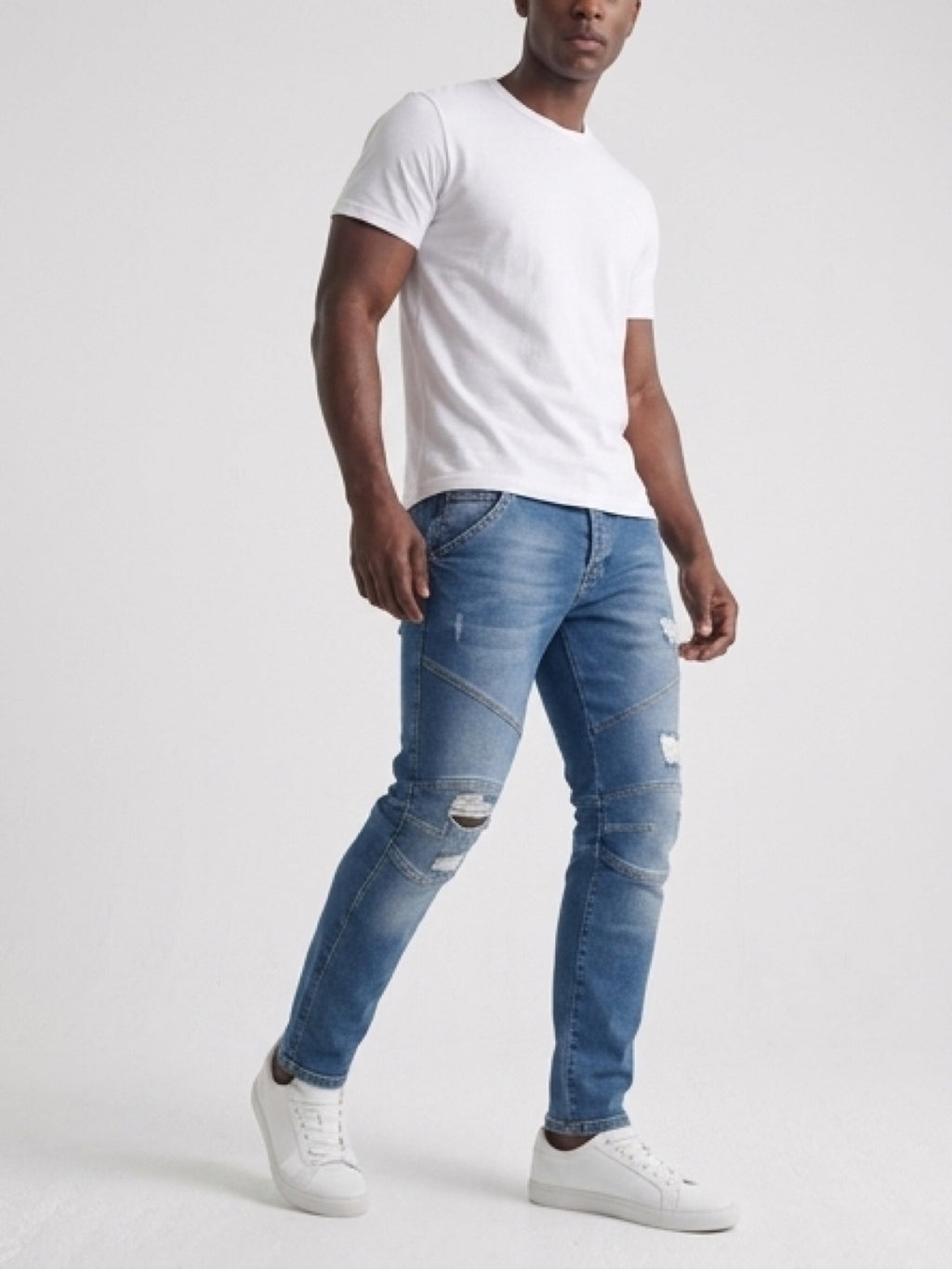 Slim Fit Distressed Jeans – Street Style Denim
