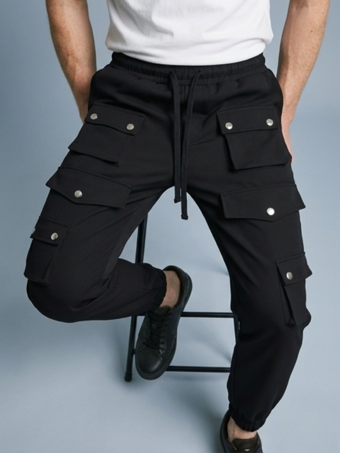 بنطلون كارغو رجالي أسود بجيوب متعددة – Cargo Jogger Pants Black