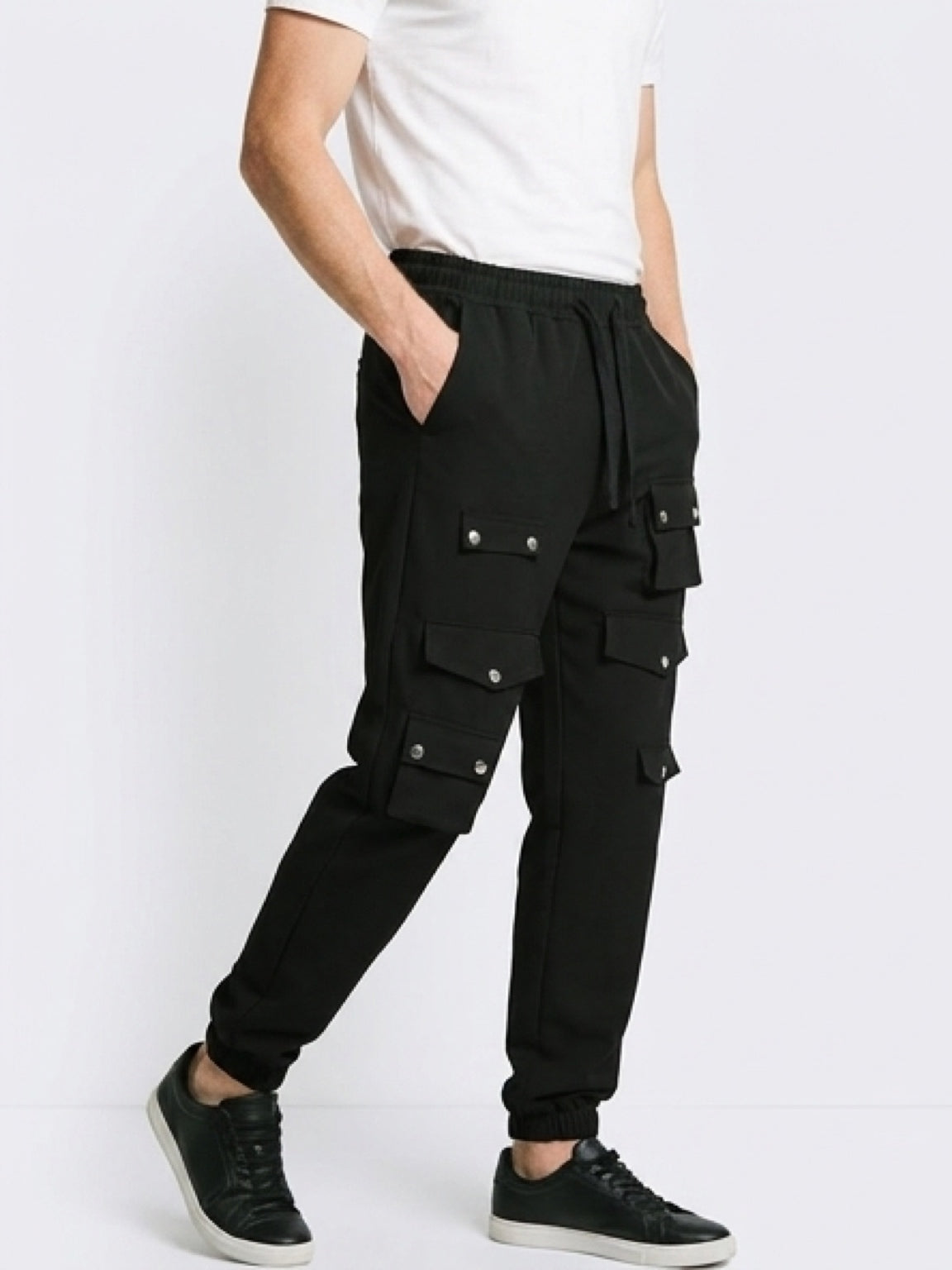 بنطلون كارغو رجالي أسود بجيوب متعددة – Cargo Jogger Pants Black