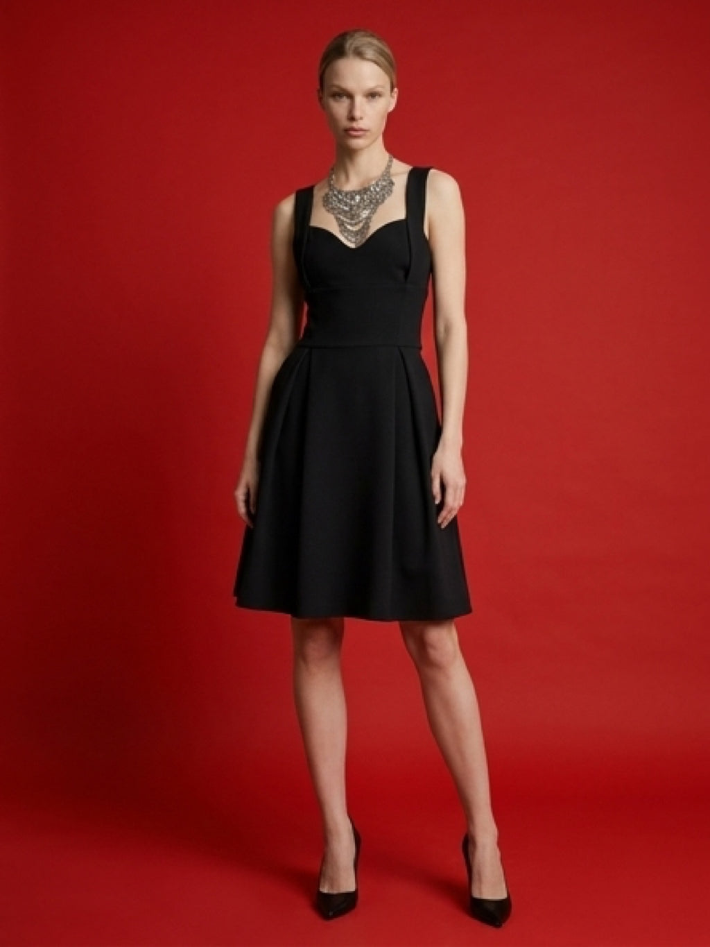 Minimal Elegant Black Midi Dress – Evening Style