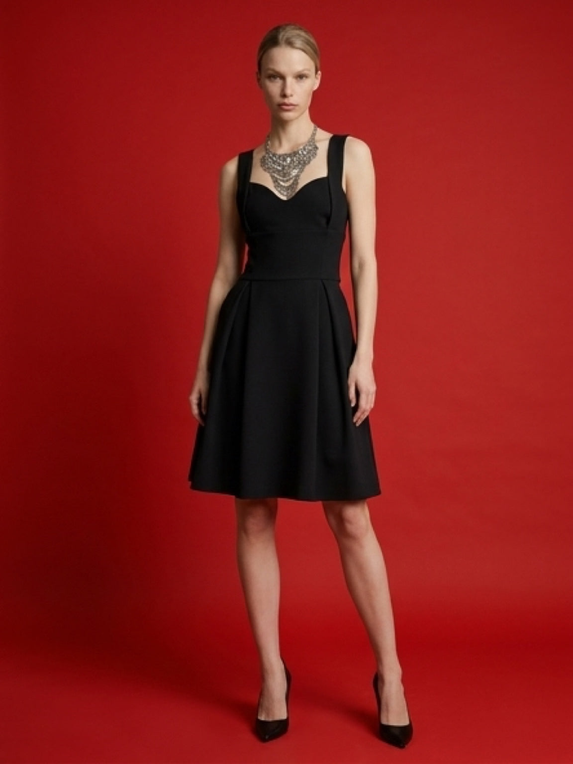 Minimal Elegant Black Midi Dress – Evening Style